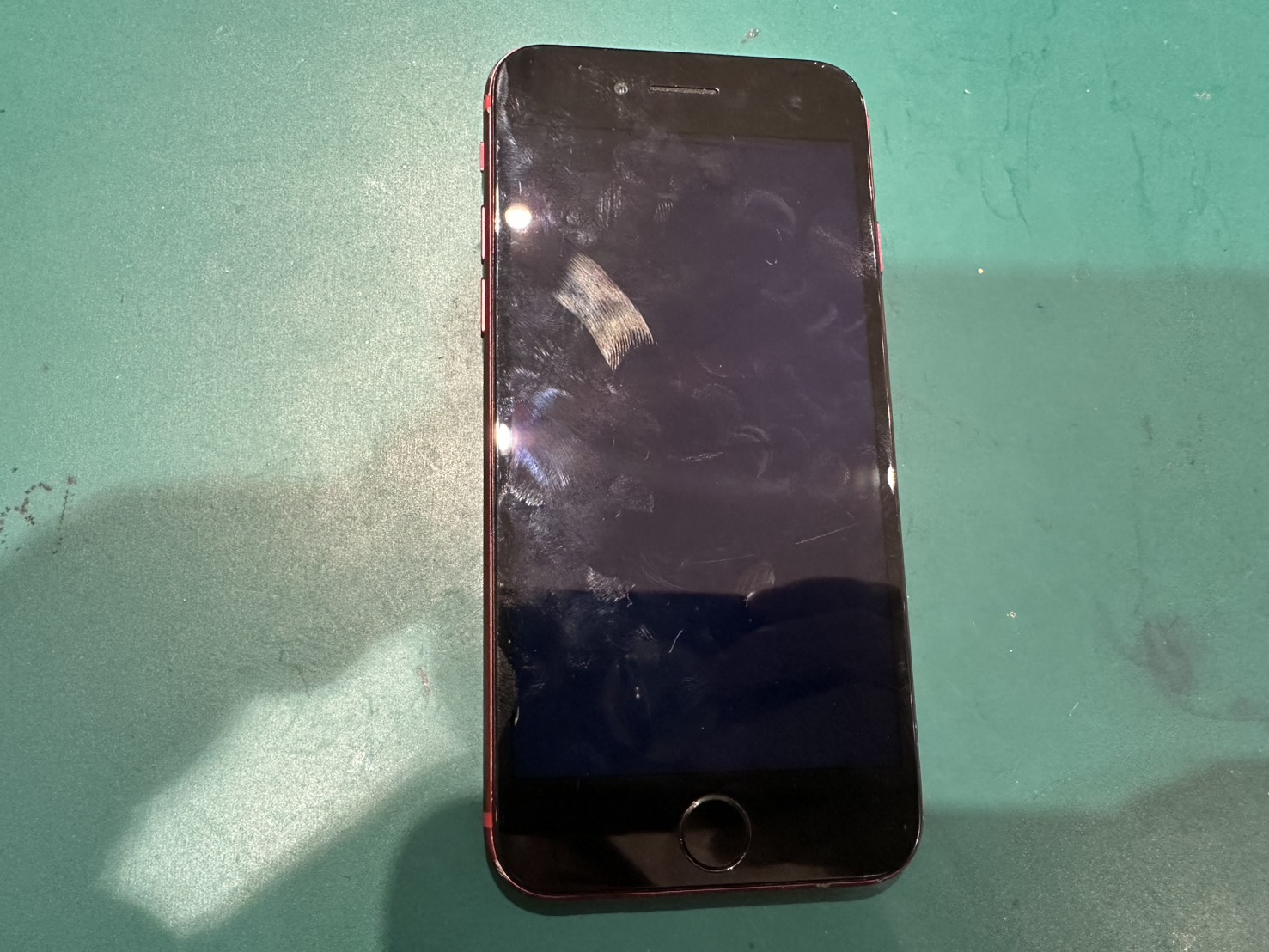 【浜松町よりご来店】iPhoneSE2の表示不良修理をご依頼いただきました！